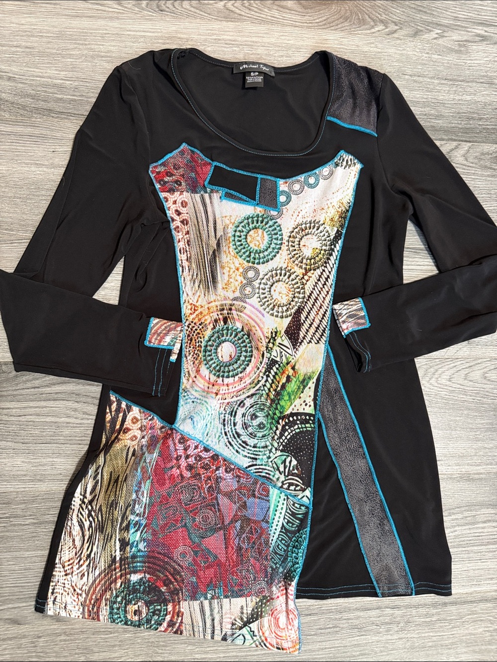Desigual Black Long-Sleeve Tunic with Multicolor Graphic Panel